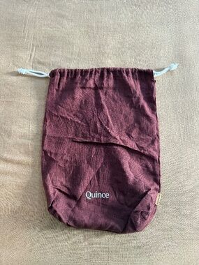 Quince European Linen Dust Bag – Burgundy – King/Cal King – Like New
